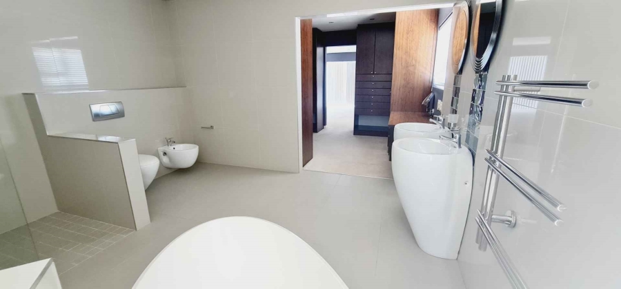 5 Bedroom Property for Sale in Baronetcy Estate Western Cape